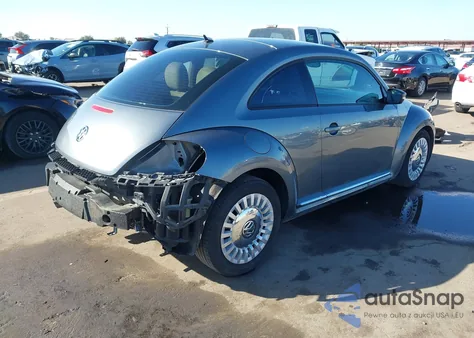 2013 Volkswagen Beetle 2.5L z USA, uszkodzony, nr VIN 3VWJP7AT7DM678486